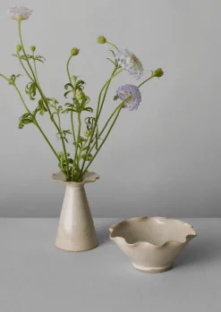 TOAST Decorative Pieces|Ceramics*Alice Passingham Scalloped Flower Frog