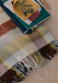 TOAST Textiles|Blankets & Throws*Chevron Check Wool Blanket