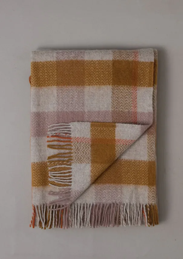 TOAST Textiles|Blankets & Throws*Chevron Check Wool Blanket