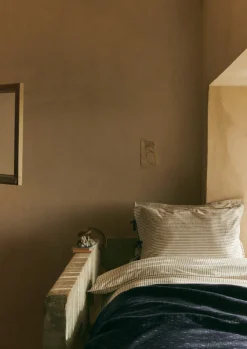 TOAST Textiles|Blankets & Throws*Dobby Stitch Cotton Throw