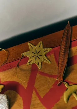 TOAST Christmas Decorations*Hammered Metal Star Decoration