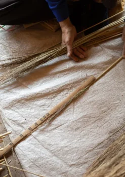 TOAST Outdoor|Kitchen*Sorghum Stripe Broom