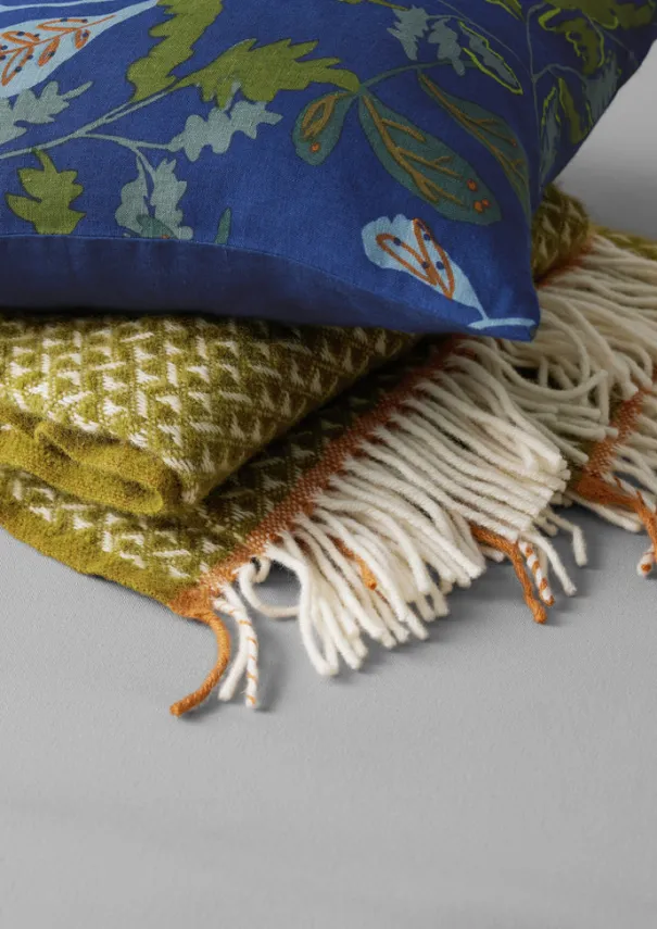 TOAST Textiles|Cushions & Covers*Trailing Foliage Linen Cushion Cover